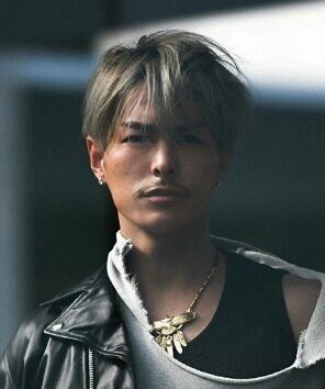三代目JSB今市隆二が初フォトエッセー　恋愛観、グループ愛、肉体美さらけ出す