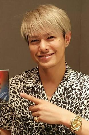 三代目JSB今市隆二が初フォトエッセー　恋愛観、グループ愛、肉体美さらけ出す