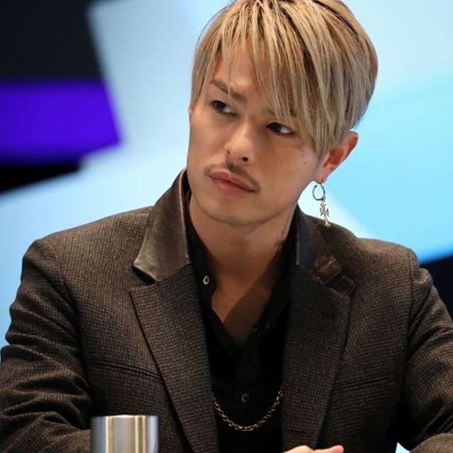 三代目JSB今市隆二が初フォトエッセー　恋愛観、グループ愛、肉体美さらけ出す