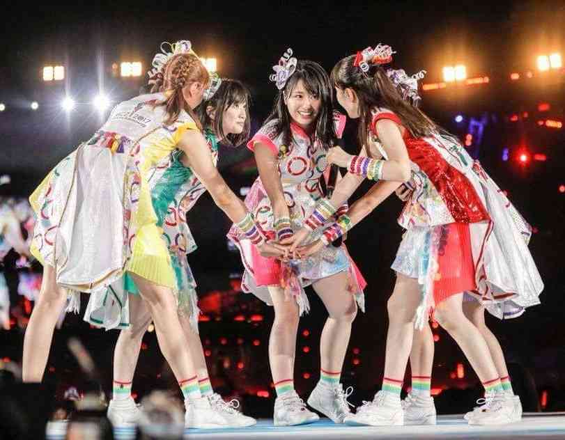 有安杏果「ももクロ」卒業を電撃発表「普通の女の子の生活を送りたい」