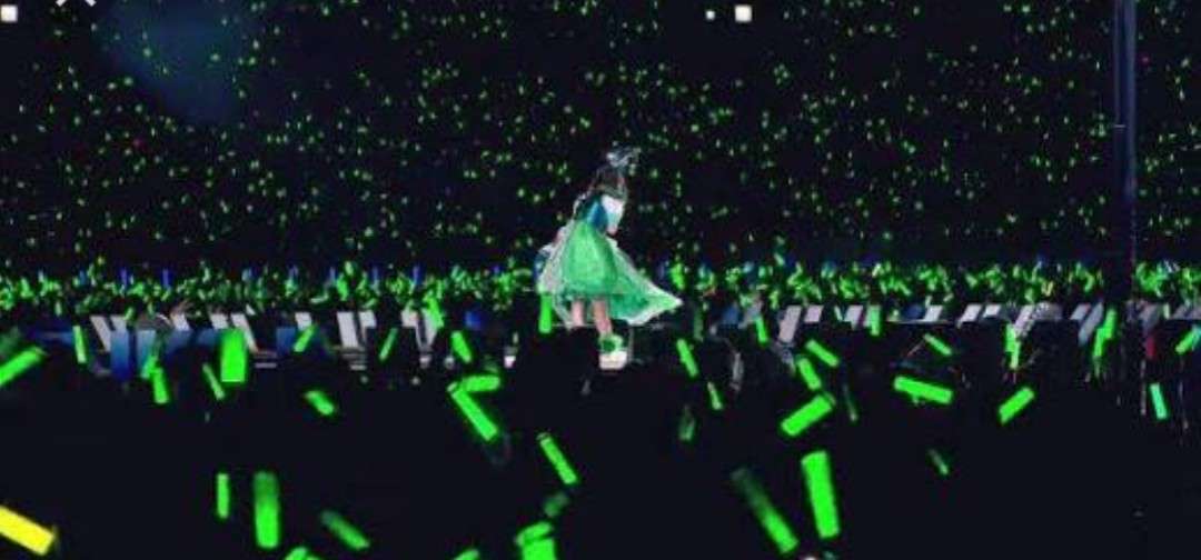 有安杏果「ももクロ」卒業を電撃発表「普通の女の子の生活を送りたい」