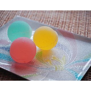 美しい和菓子の画像