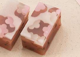 美しい和菓子の画像