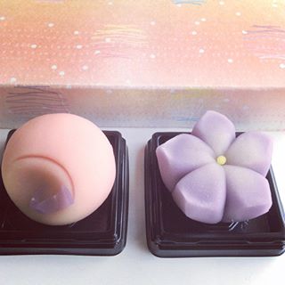 美しい和菓子の画像