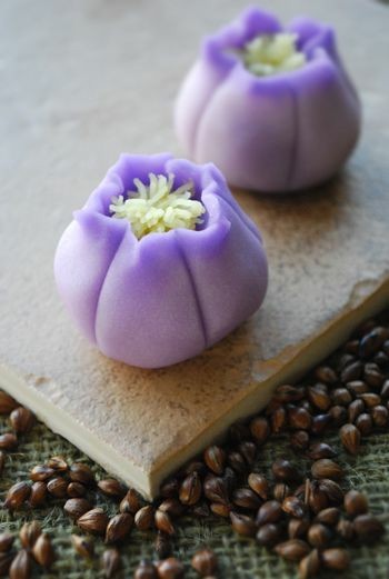 美しい和菓子の画像