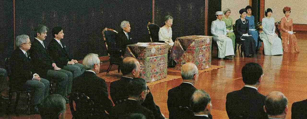 皇居で講書始の儀　雅子さまは15年ぶり出席