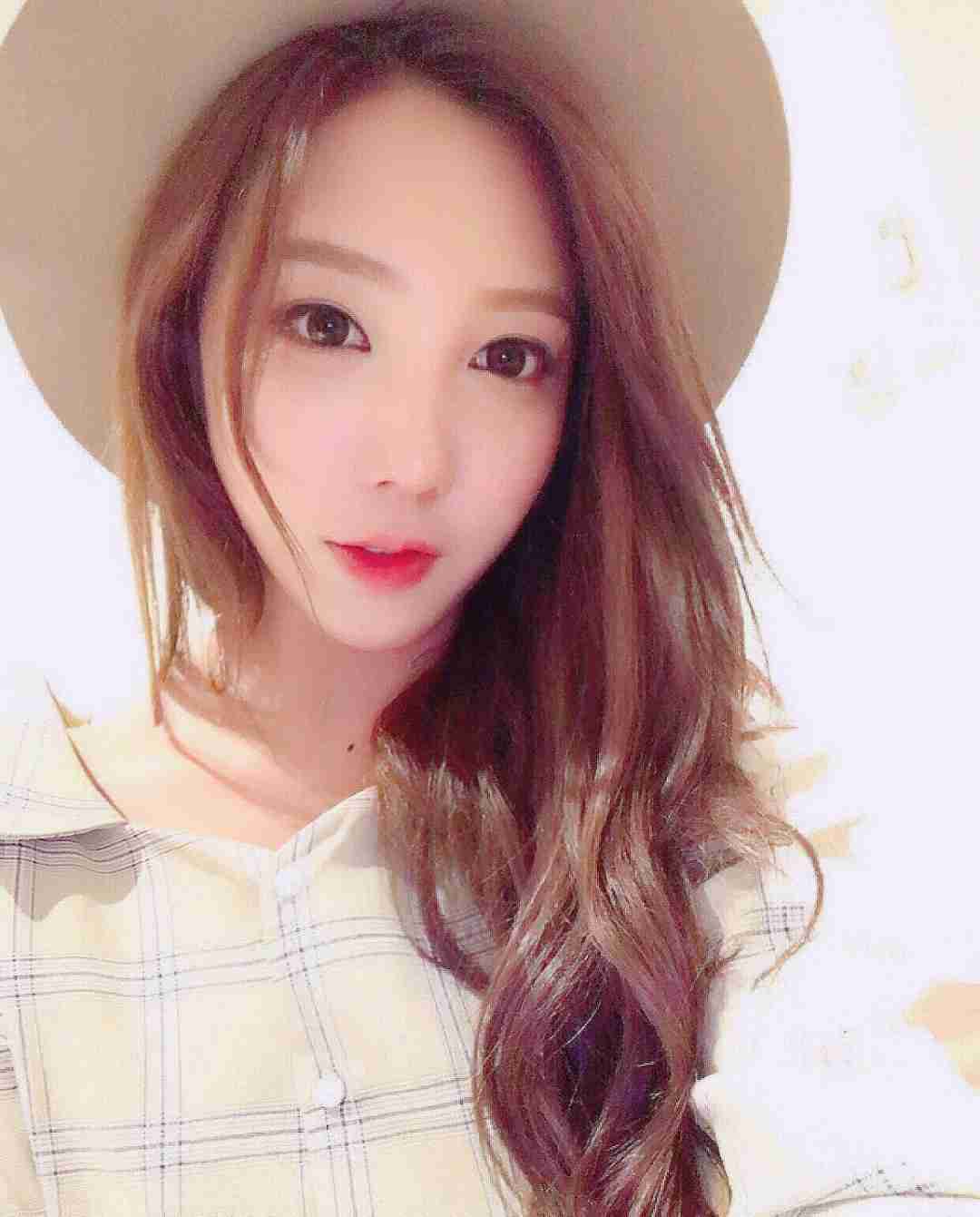 可愛い系より美人系の顔が好きな方