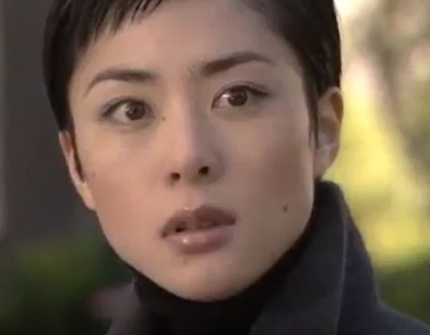 可愛い系より美人系の顔が好きな方