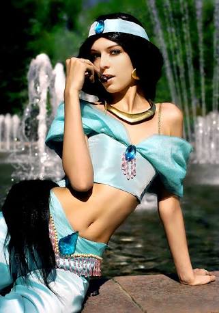 ハイレベルなコスプレと雑なコスプレが見たい