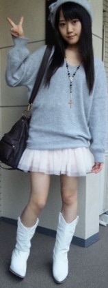 オタサーの姫が着てそうな服を下さい Part5