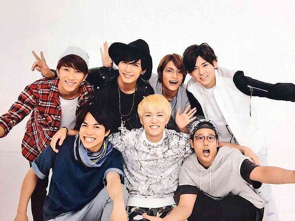ジャニーズWEST中間淳太の発言に、ファン衝撃！「アイドルは偶像じゃない」の真意は？