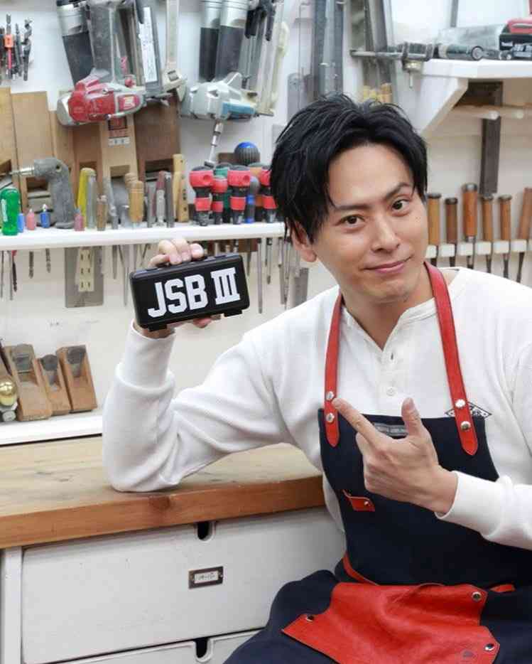 EXILE岩田剛典ら、グループ越えてイケメン揃う 「顔面偏差値高すぎ」とファン興奮