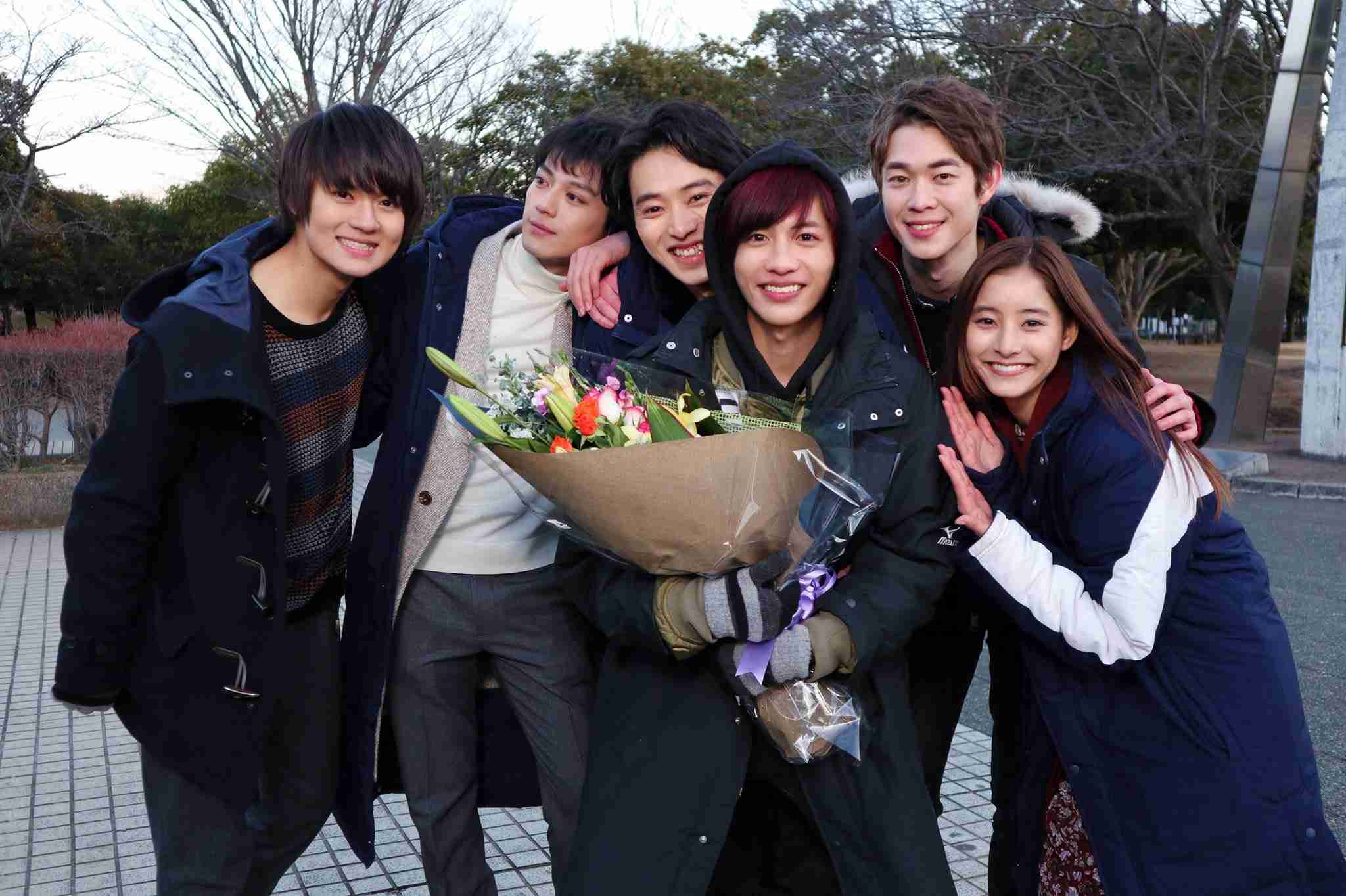 山﨑賢人×新木優子オフショットにうっとり「ドメキスロス」の声も