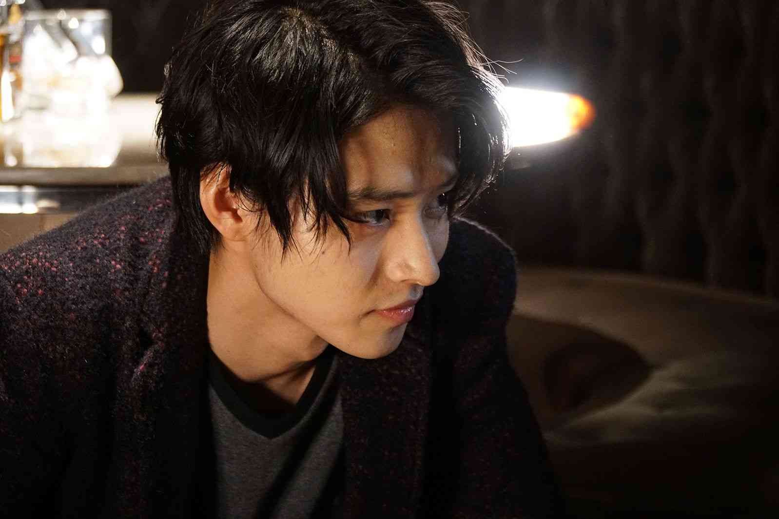 山﨑賢人×新木優子オフショットにうっとり「ドメキスロス」の声も