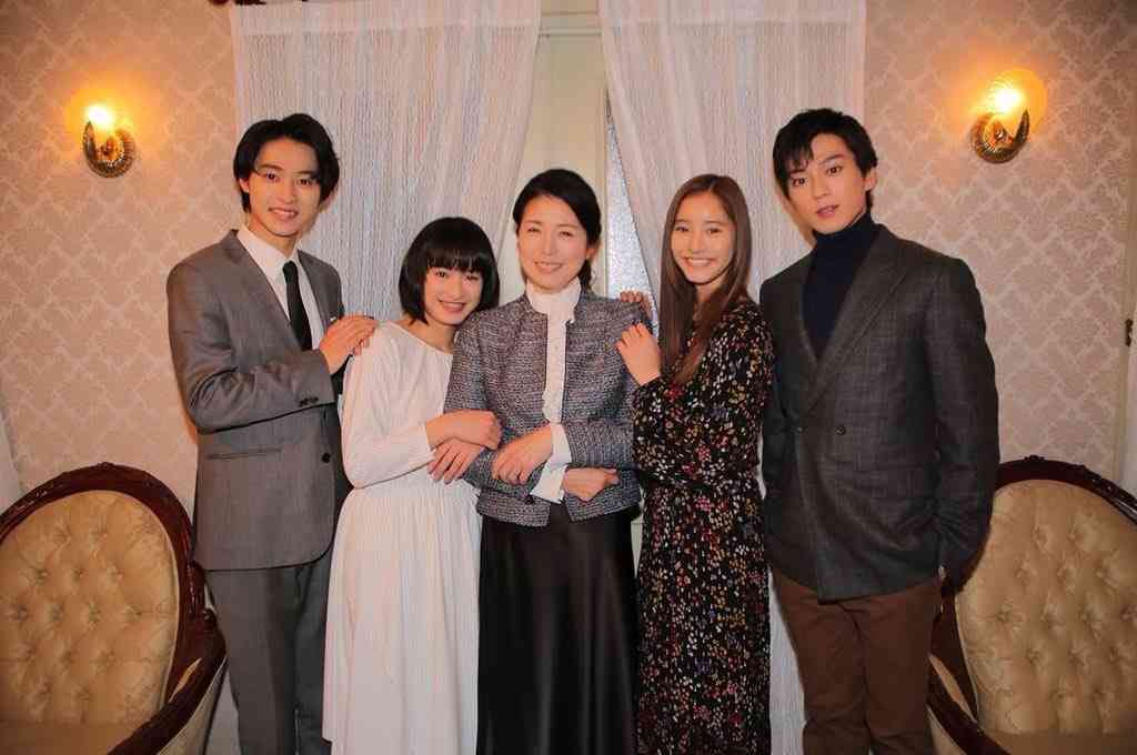 山﨑賢人×新木優子オフショットにうっとり「ドメキスロス」の声も