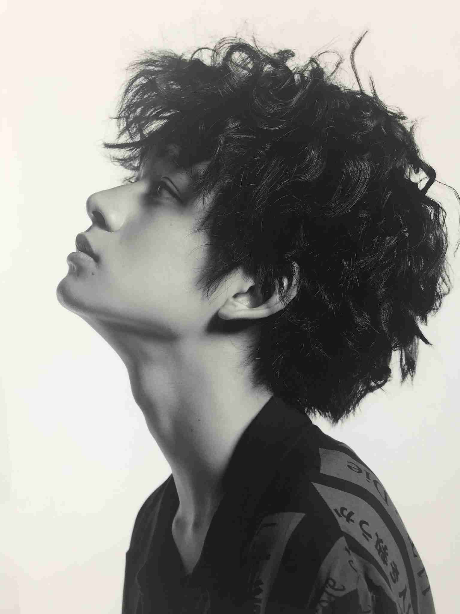 芸能人の横顔が見たい