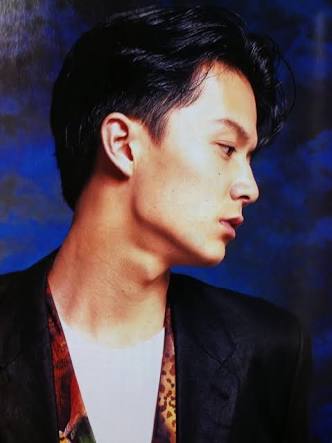 芸能人の横顔が見たい