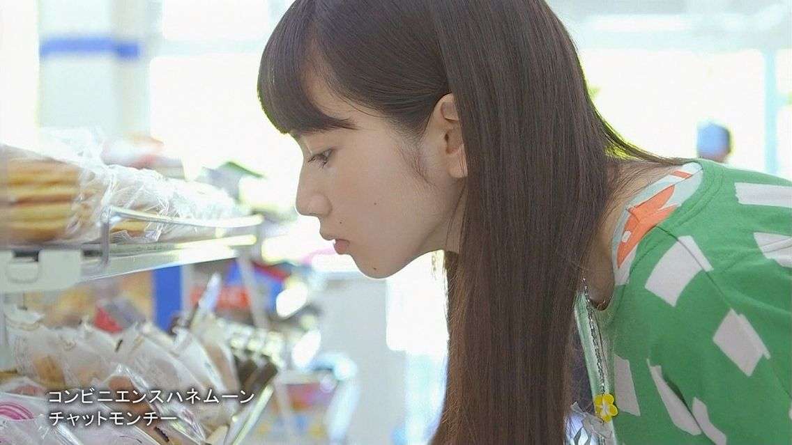 芸能人の横顔が見たい