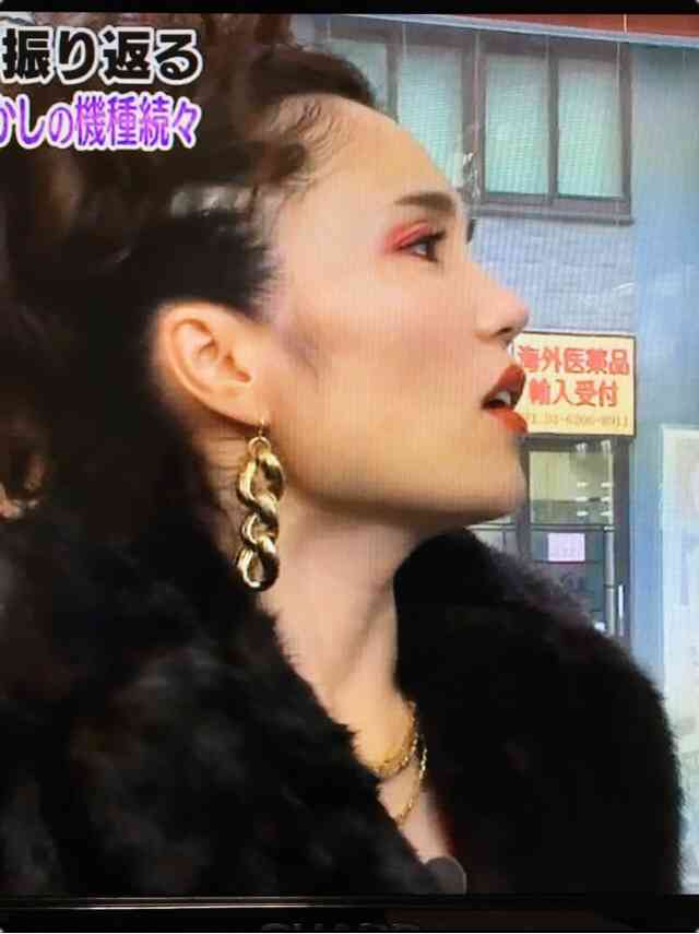 芸能人の横顔が見たい