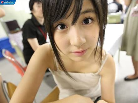 “AKB伝説の美少女”奥真奈美が7年ぶり芸能界復帰