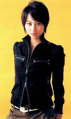 少年顔に似合う服装は?