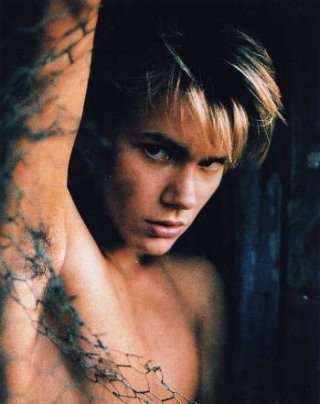 懐かしの有名人知ってたらプラス