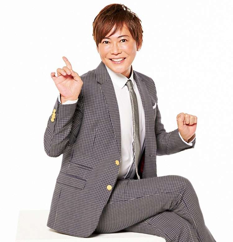 2年前の廃盤コスメ紹介、「偽物グッチ」にインフル狂言…ざわちんの