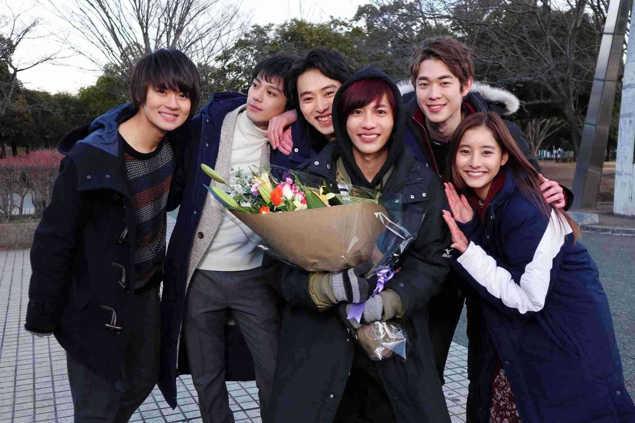 山﨑賢人×新木優子オフショットにうっとり「ドメキスロス」の声も