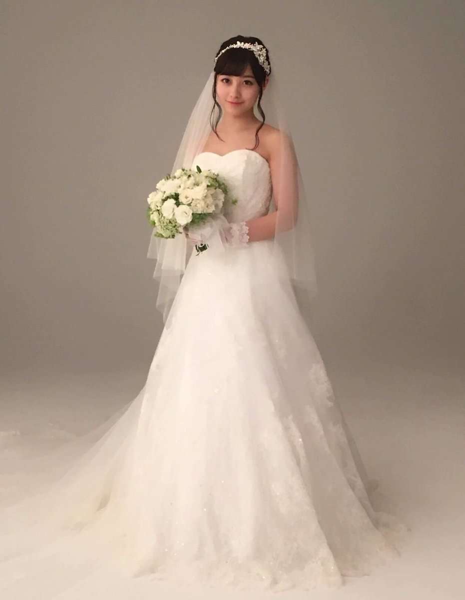 【好み?】女性芸能人ドレス【画像】