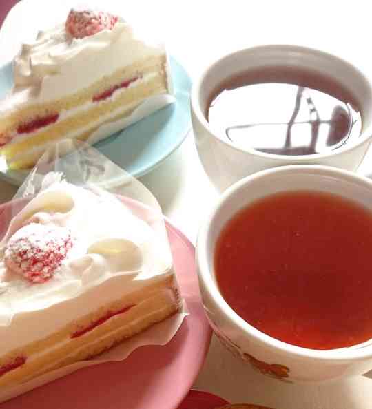 【金曜日の夜だから】ケーキを持ち寄って雑談しましょう
