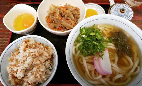 【量重視】麺類＋ご飯もののセット写真