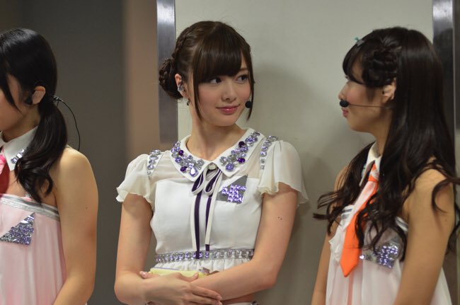 乃木坂46白石麻衣、寝顔が美しすぎる　秋元真夏が撮影＜乃木撮・先行カット＞