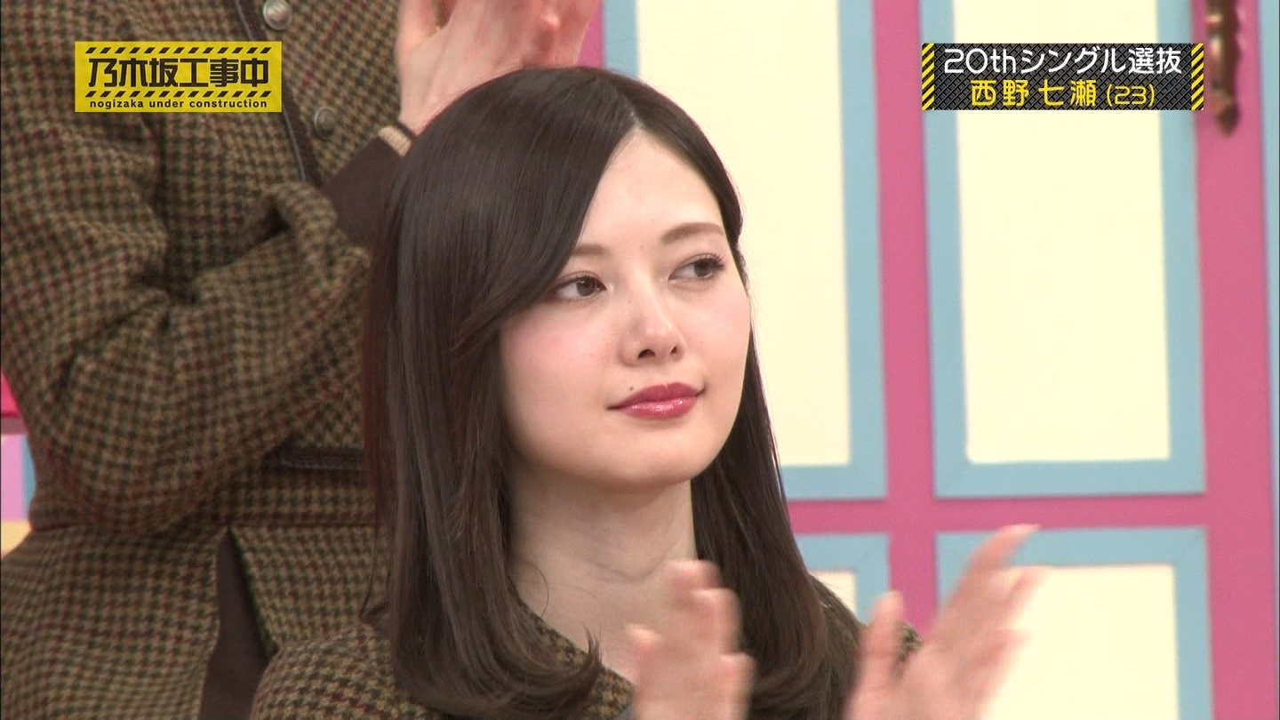 乃木坂46白石麻衣、寝顔が美しすぎる　秋元真夏が撮影＜乃木撮・先行カット＞