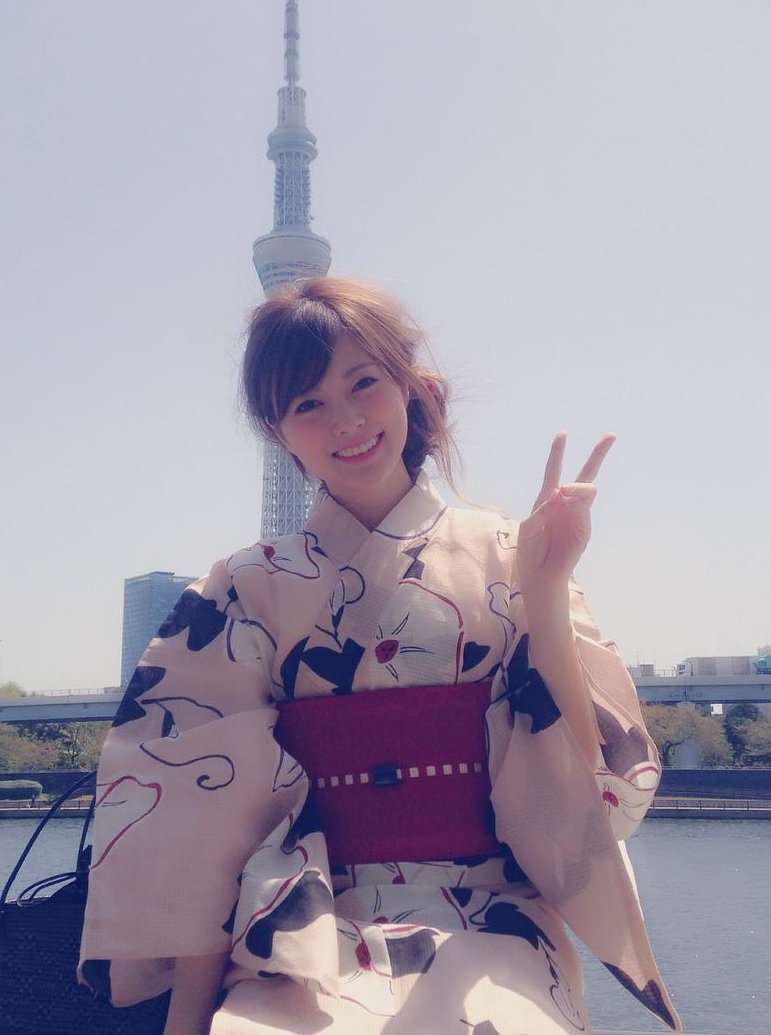 乃木坂46白石麻衣、寝顔が美しすぎる　秋元真夏が撮影＜乃木撮・先行カット＞