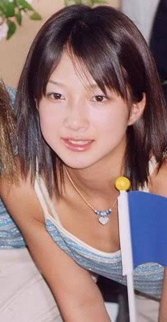 辻希美、吉澤ひとみとの写真に「自分だけ小顔に加工疑惑」でネット上が騒然