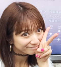 辻希美、吉澤ひとみとの写真に「自分だけ小顔に加工疑惑」でネット上が騒然