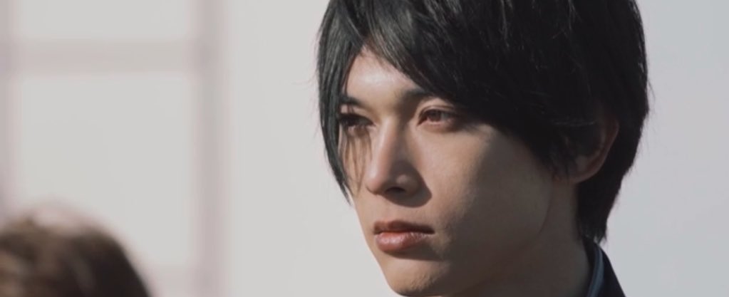 吉沢亮が好きな人〜!