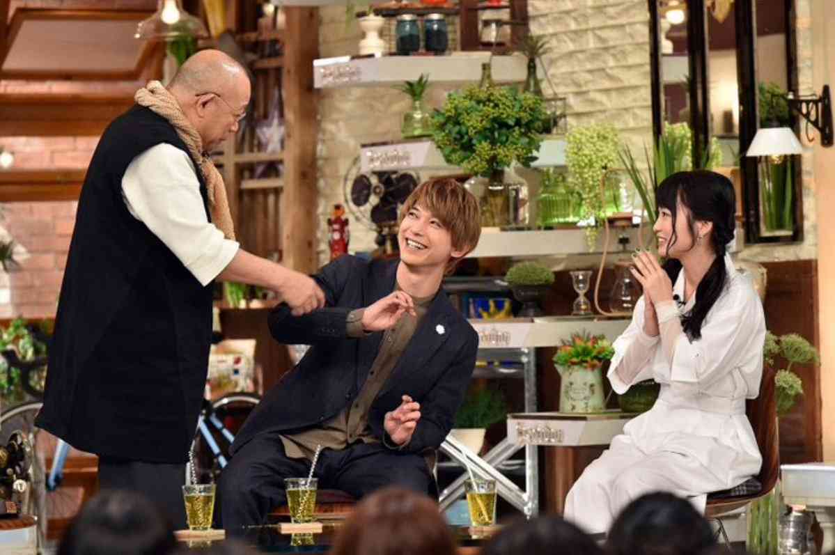 吉沢亮が好きな人〜!