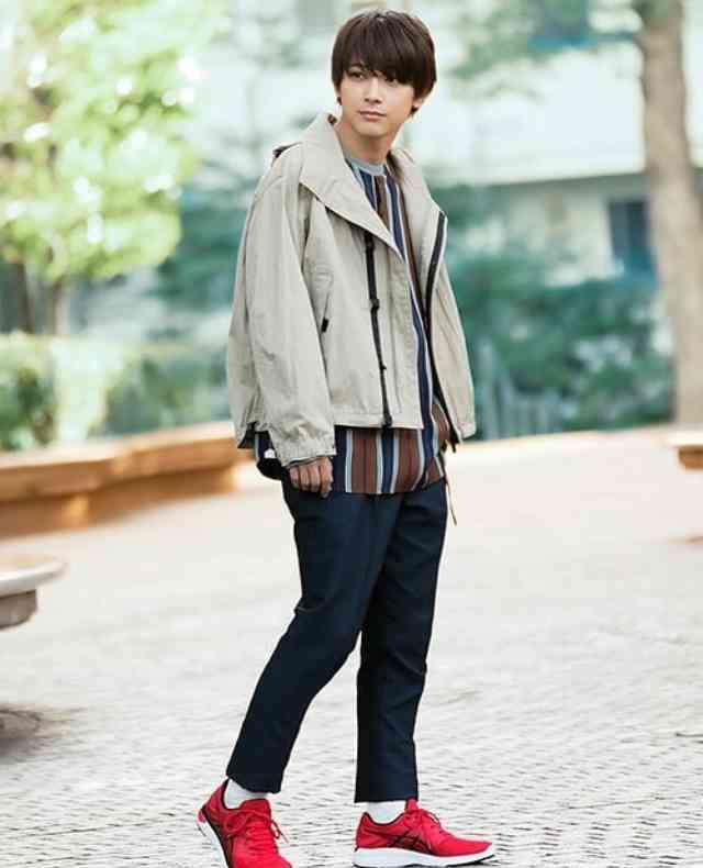 吉沢亮が好きな人〜!