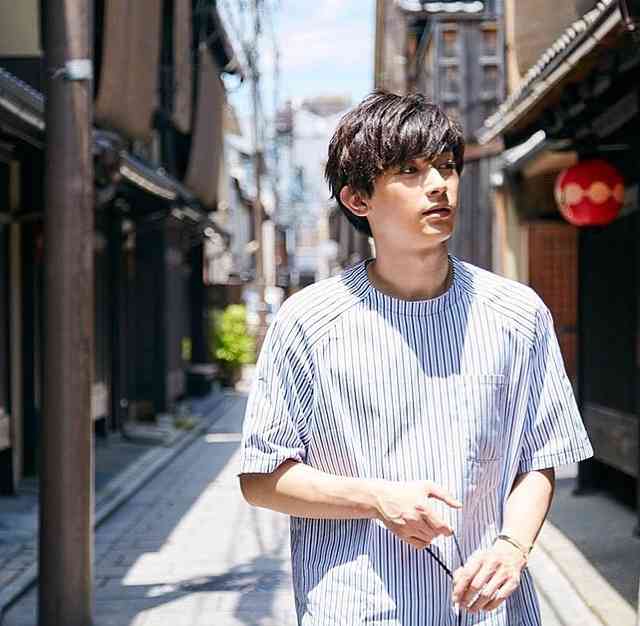 吉沢亮が好きな人〜!