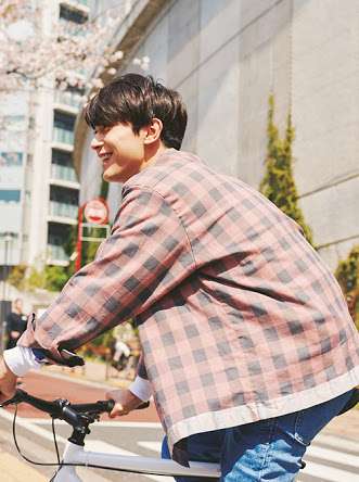 吉沢亮が好きな人〜!