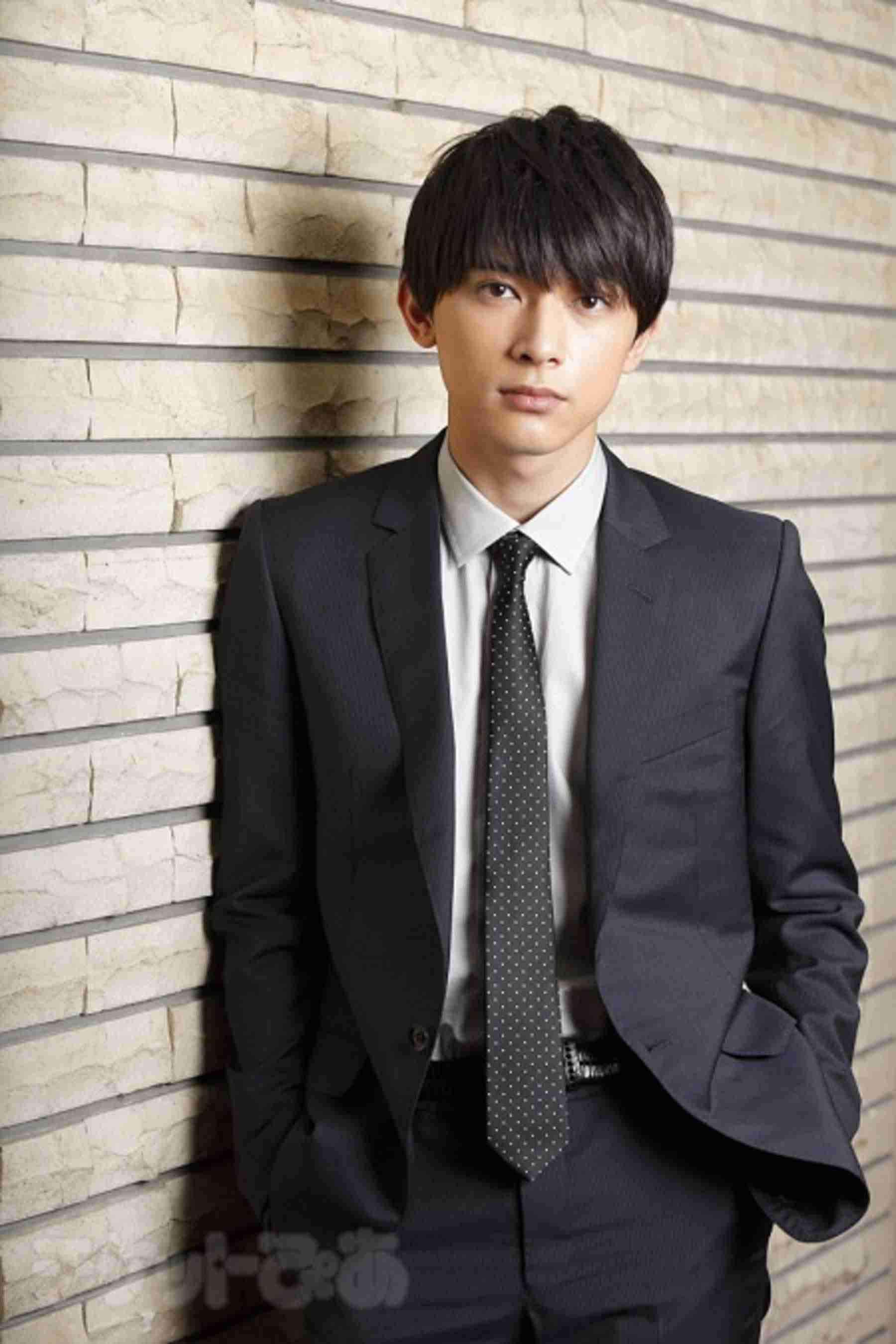 吉沢亮が好きな人〜!