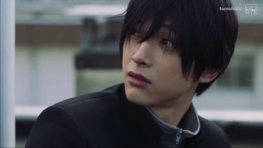 吉沢亮が好きな人〜!