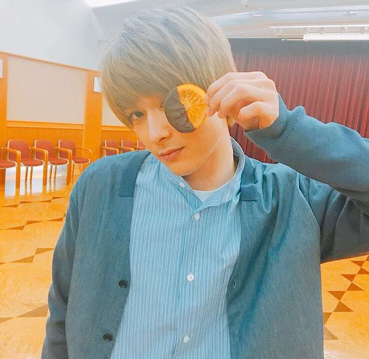 吉沢亮が好きな人〜!