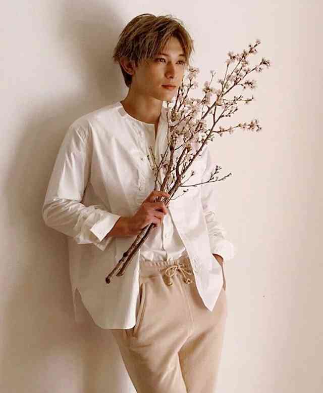 吉沢亮が好きな人〜!