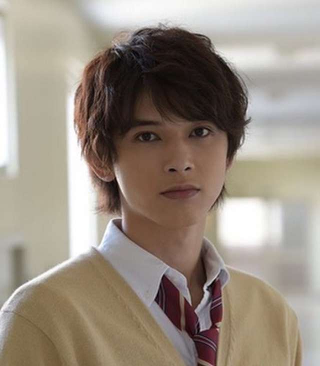 吉沢亮が好きな人〜!