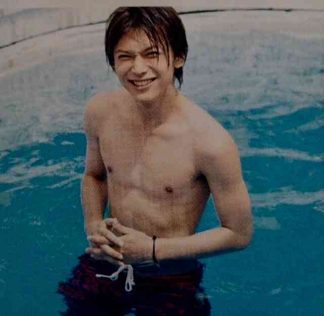 吉沢亮が好きな人〜!