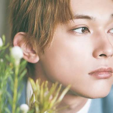 吉沢亮が好きな人〜!