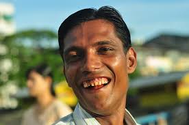 悩みを書くとインド人が現れて慰めたり励ましたりしてくれるトピ
