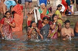 悩みを書くとインド人が現れて慰めたり励ましたりしてくれるトピ